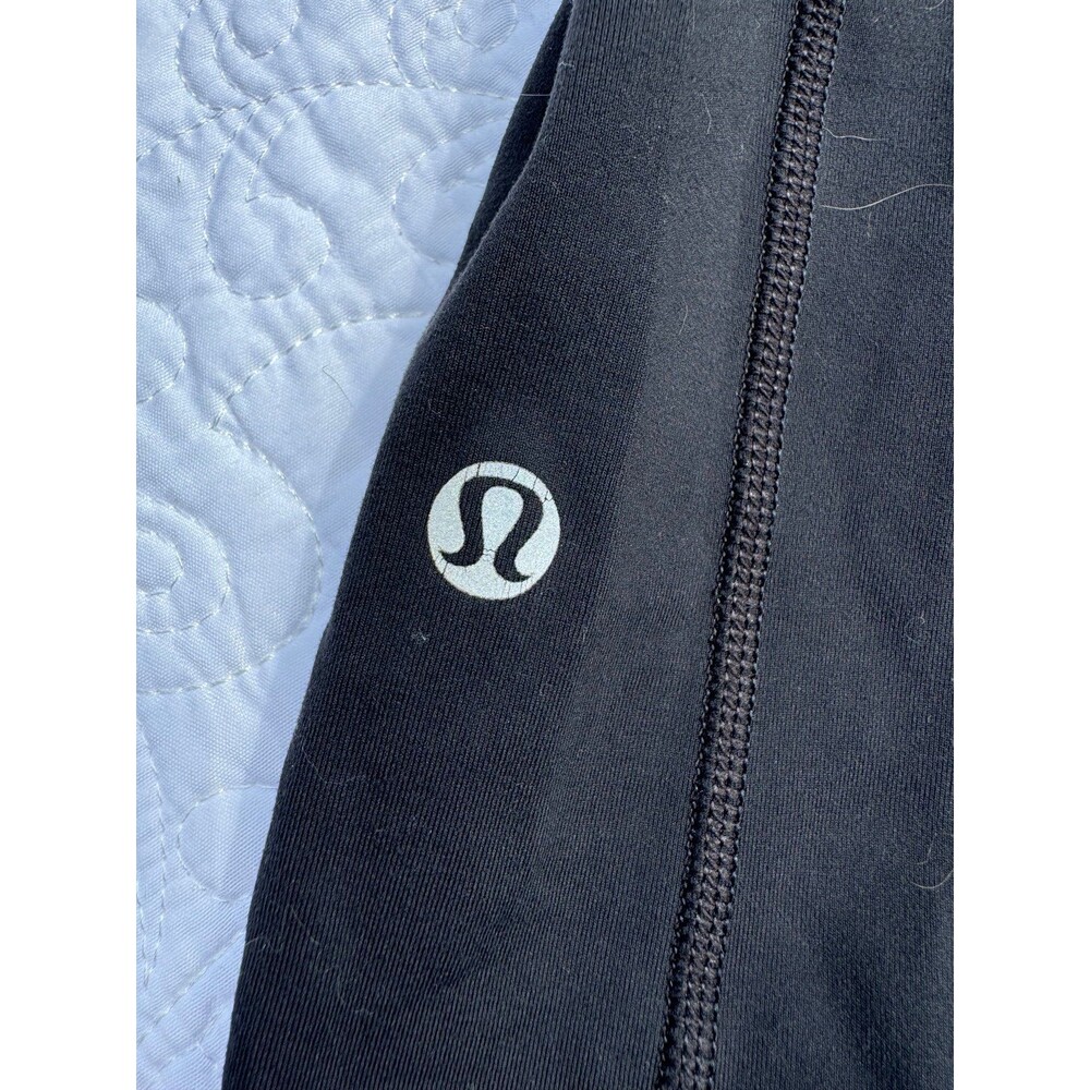 Lululemon Black Athletic Capris W/ Black & White Striped Waistband, Size 4